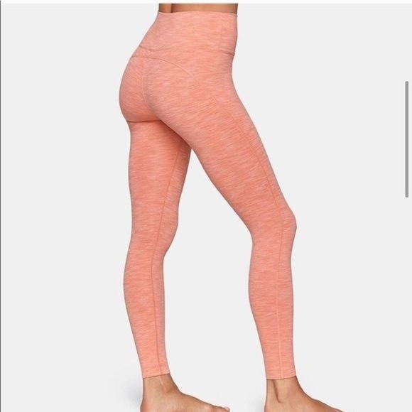 Outdoor Voices FreeForm 7/8 Hi-Rise Leggings 
Terracotta in size XS. - Picture 3 of 3